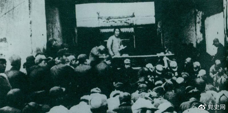 1935年12月27日，毛澤東在陜北瓦窯堡黨的活動分子會議上作《論反對日本帝國主義的策略》報告。